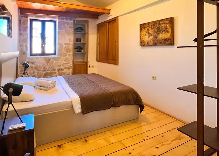 Old Town Homestel Kotor