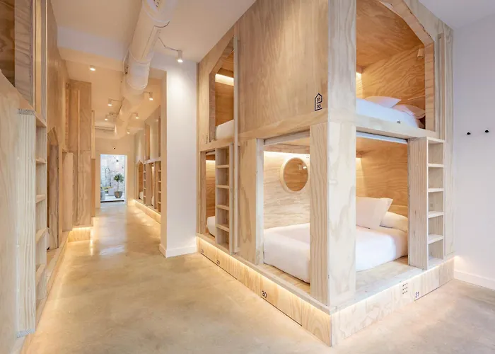 Colo Colo Hostel Valencia - Single Private Beds