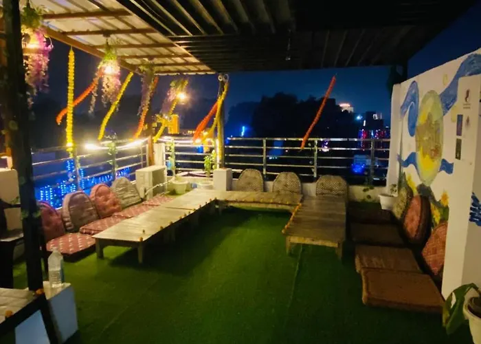 Van Gogh'S Hostel Varanasi