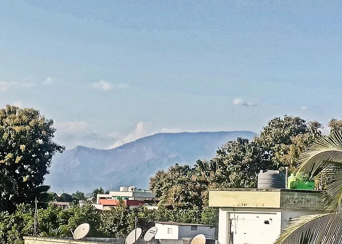 Travellers Nest Hostel Siliguri
