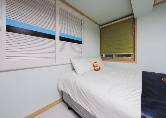 Cave Myeongdong Hostel Seoul