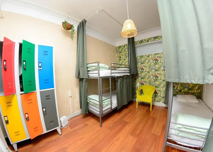 Travel & Live Hostel Porto