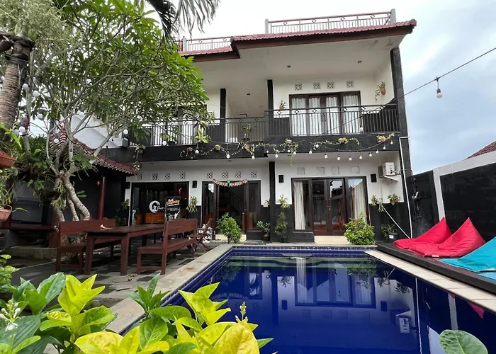 Q-Star Uluwatu Hostel
