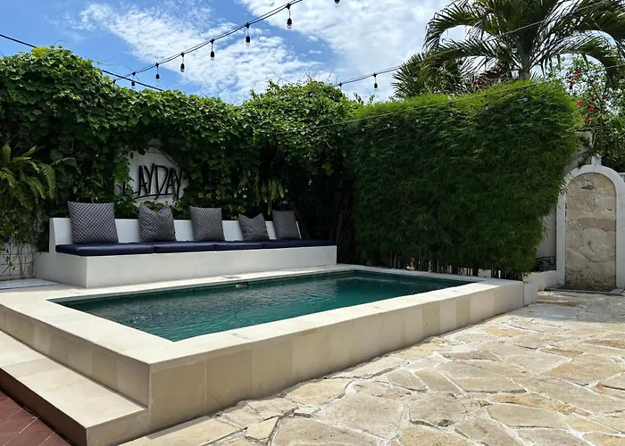 Lay Day Hostel Canggu