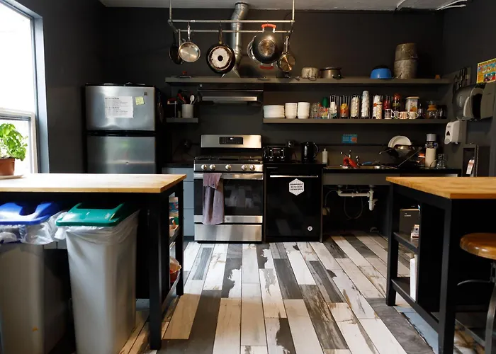 Hotel Hotel Hostel Seattle