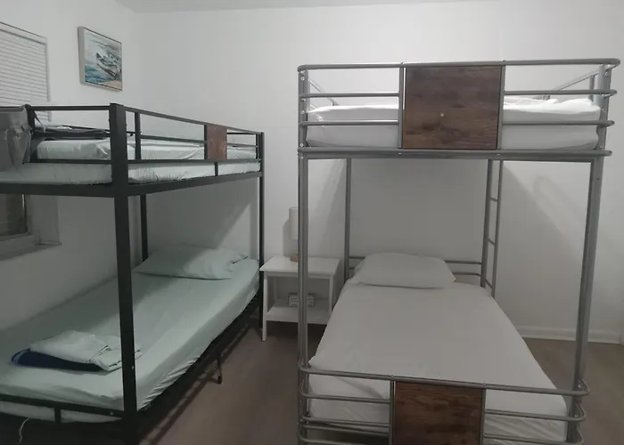 Hostel Beds & Sheets Fll Airport Dania Beach