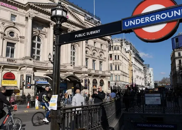 Piccadilly Hostel London