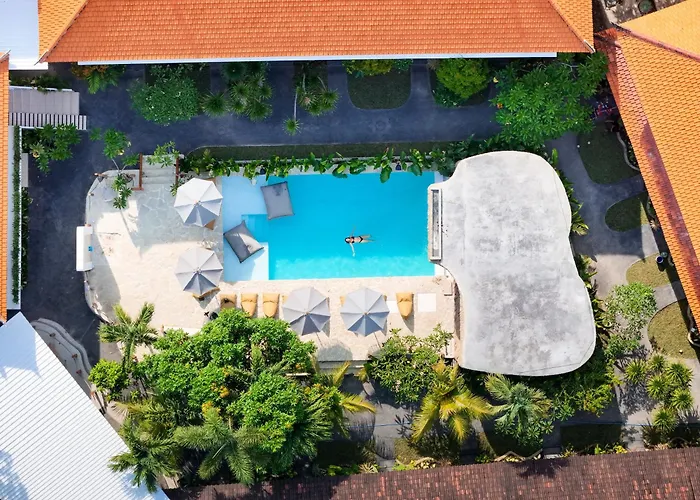 Mad Monkey Uluwatu Hostel