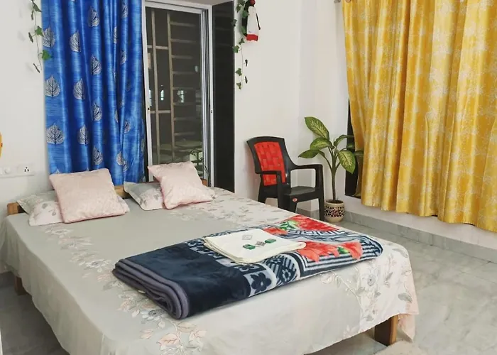 Travellers Nest Hostel Siliguri