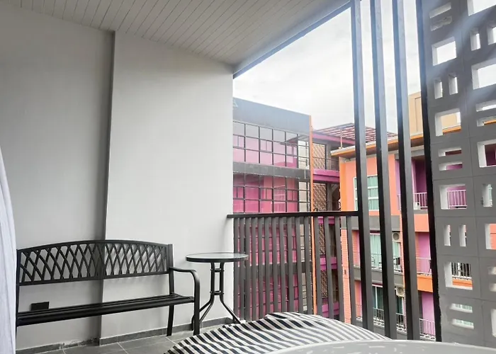 Leon'S Loft House Hostel Patong