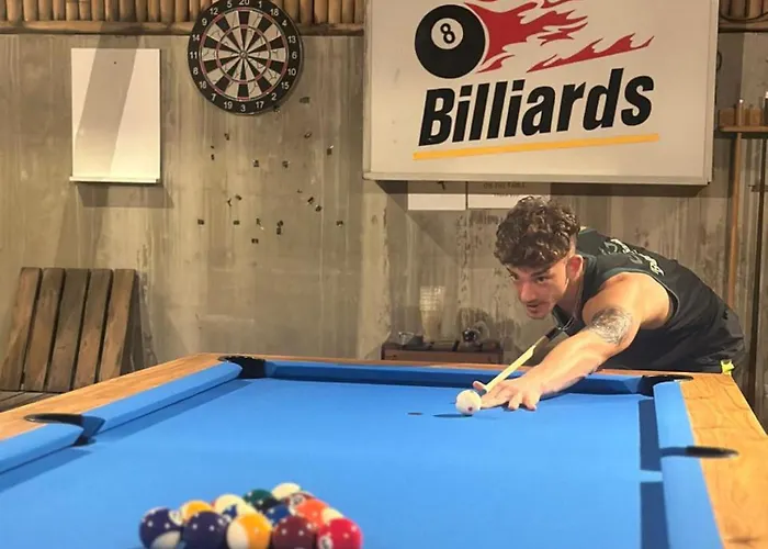 Castaway Hostel Canggu 