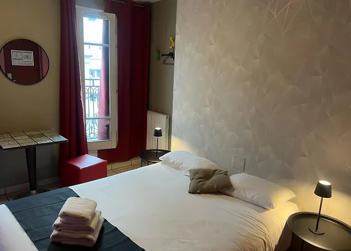 Le Montclair Montmartre By River Paris
