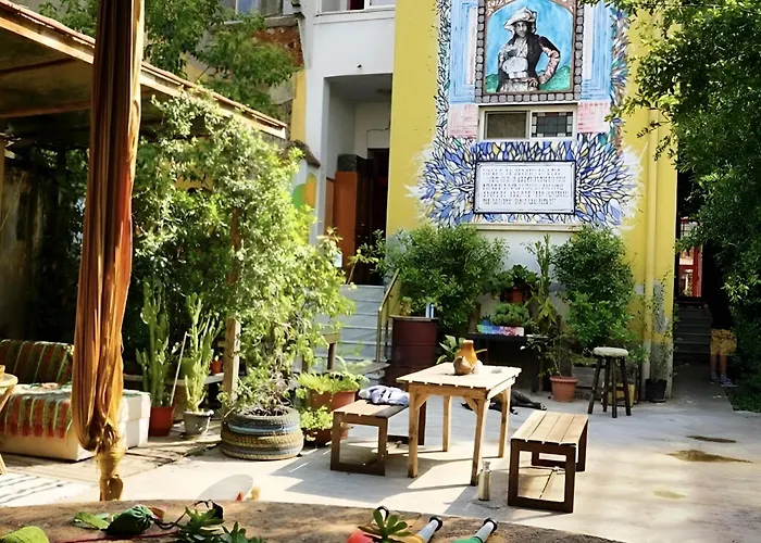 Tirana Backpacker Hostel