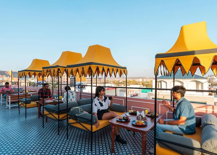 The Hosteller Jaipur, Mi Road