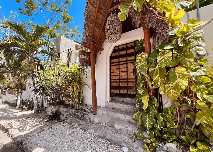 Elmar Hostel Bacalar