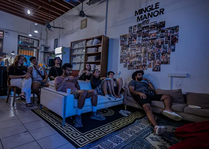 The Manor By Mingle - Poolside Access Next Door Hostel Kuala Lumpur
