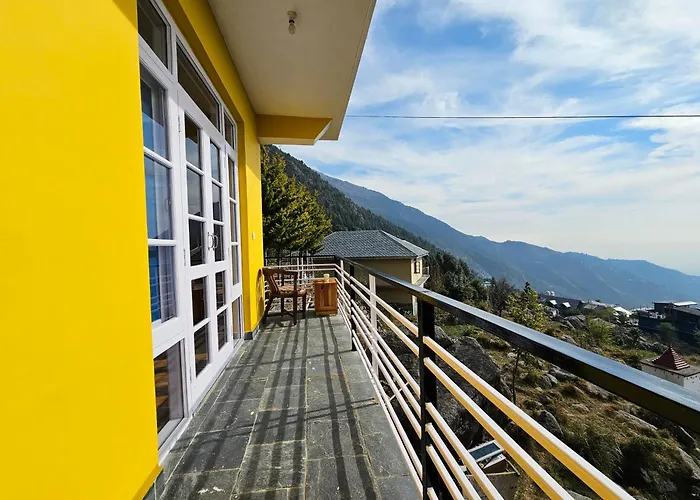 Young Monk Hostel Dharamkot McLeod Ganj