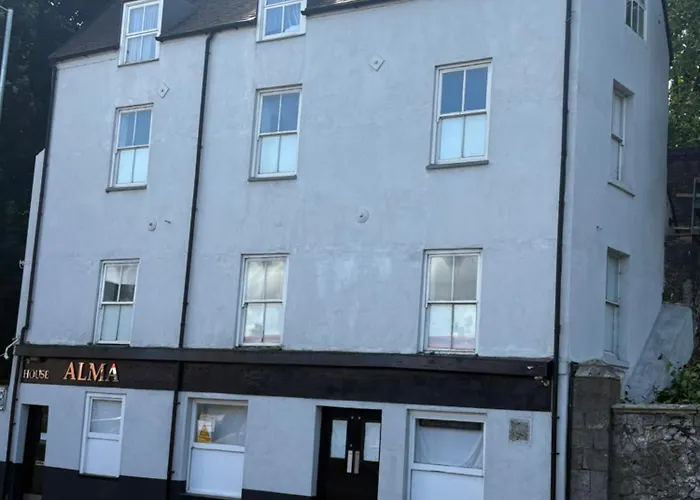Alma House Hostel Dover