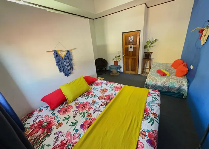 Passifloras Hostel Quepos