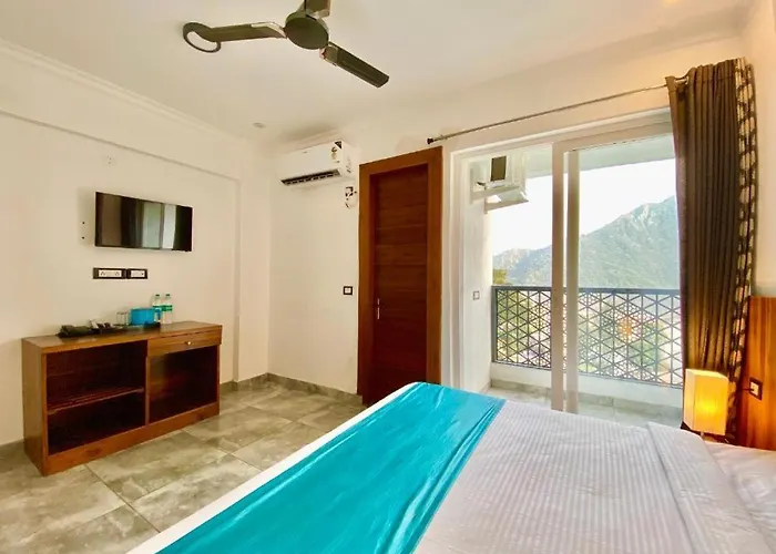 Bonfire Hostel Rishikesh