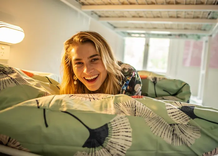 The Mansion Melbourne Hostel