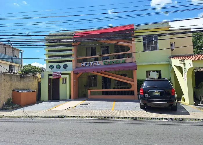 Hotel Enrique Gazcue Bed Breakfast And Parking Santo Domingo