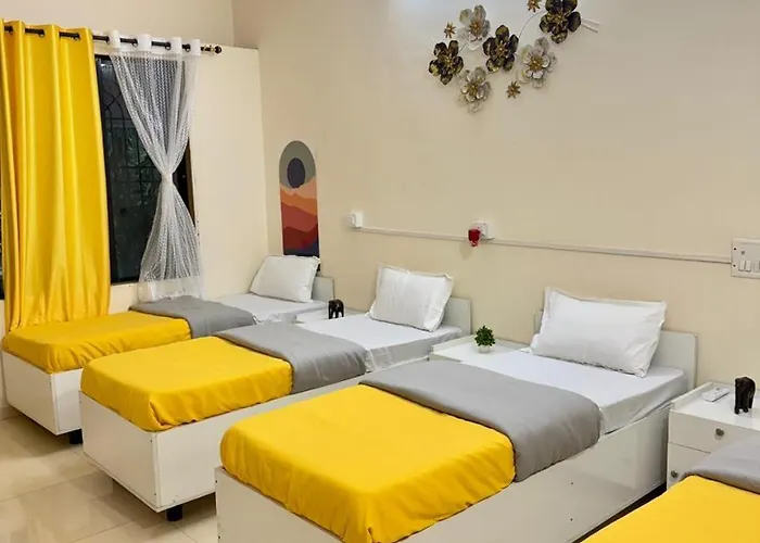 Elite Hostel- A Stay For Working Professional,Solo Traveller Pune