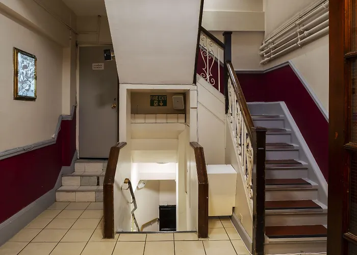 Strand Continental London