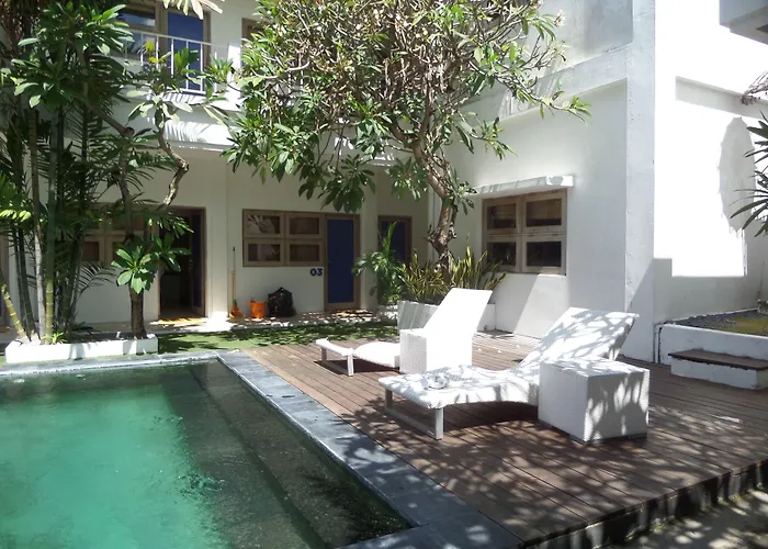 The Island Bali Hostel Seminyak 