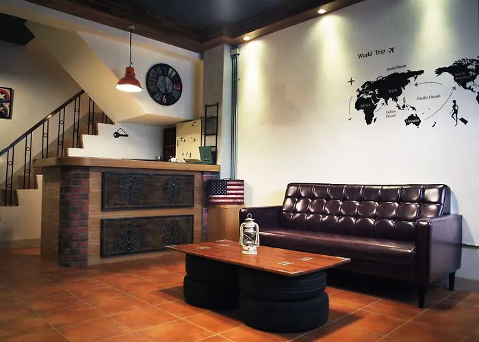 Knock Knock Hostel Kaohsiung