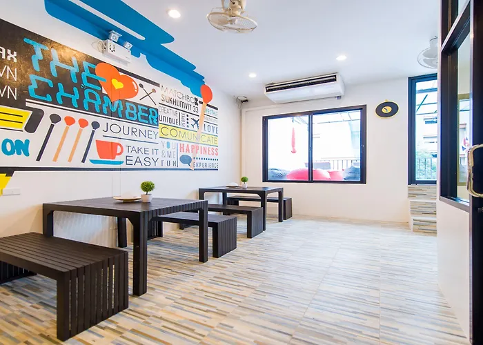 Matchbox Bangkok Hostel