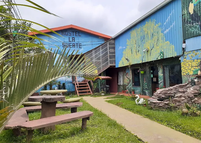 Hostel La Suerte Monteverde