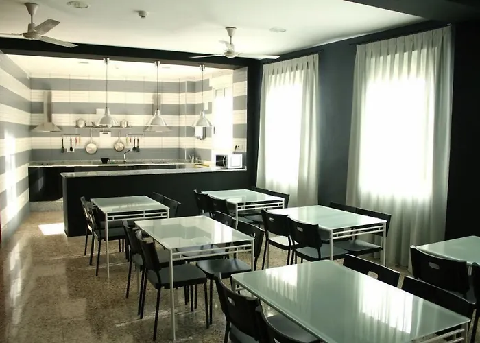 Quart Youth Hostel & Apartments Valencia