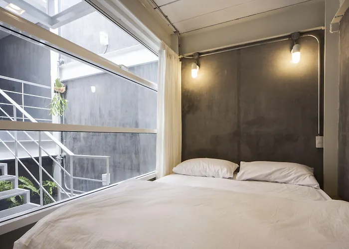 On The Bed Hostel Bangkok