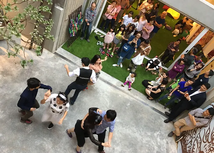 Owlstay Flip Flop Hostel - Garden Taipei