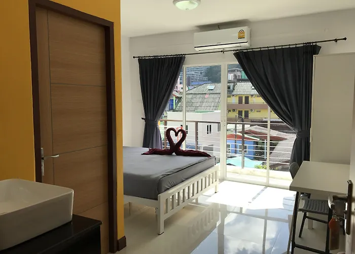 Bedbox Guesthouse And Hostel Patong