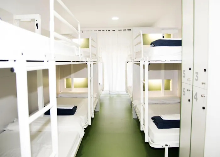 Sant Jordi Hostels Sagrada Familia Barcelona