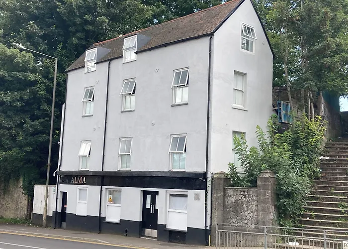 Alma House Hostel Dover
