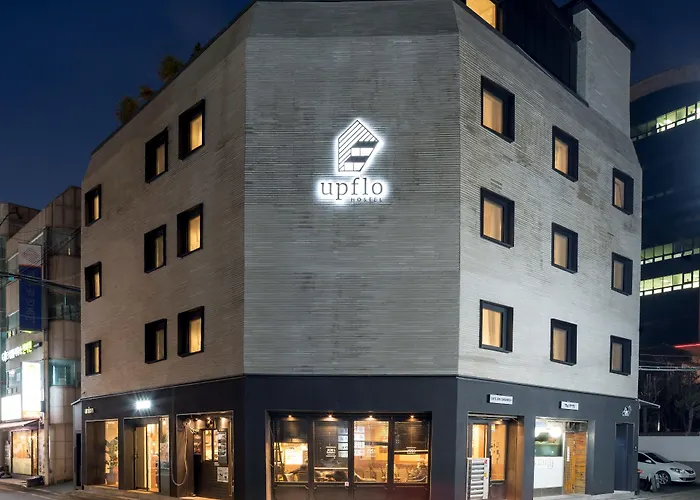 Upflo Hostel Seoul