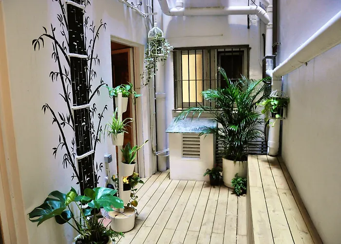 Bird House Hostel Barcelona