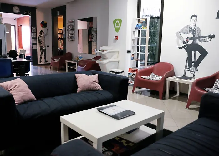 Alternative Creative Youth Hostel Barcelona