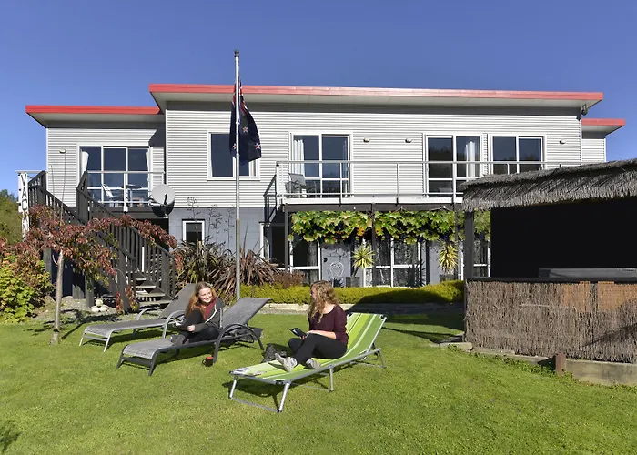 Tombstone Motel, Lodge & Backpackers Picton