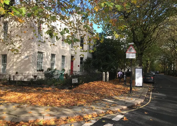 Embassie Backpackers Hostel Liverpool