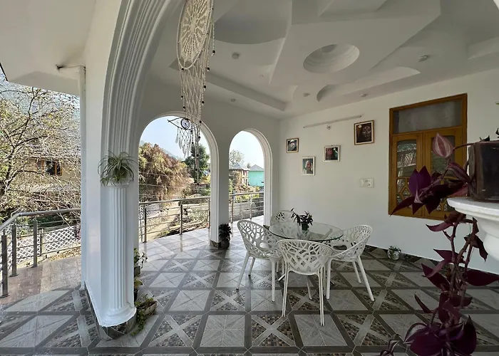 La Casa By Cosmic Kriya Hostel Bir 