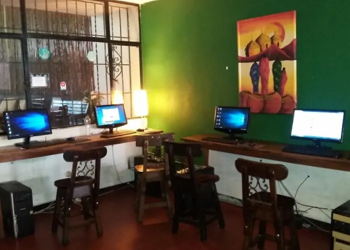 Casa Kiwi Hostel Medellin