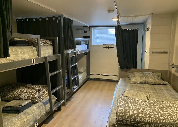 Jasper Downtown Hostel