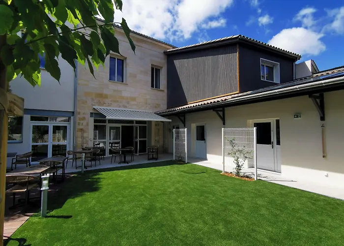 Bloom Hostel Bar & Garden Bordeaux