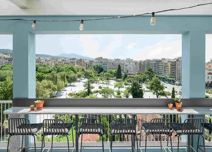 Zeus Is Loose Hostel Thessaloniki