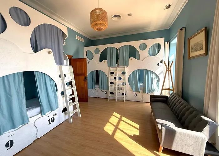 Sunset Destination Hostel Lisbon