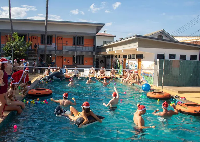 Revolution Hostel Pai